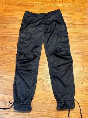 Black Cargo Pants - Classic Utility Style